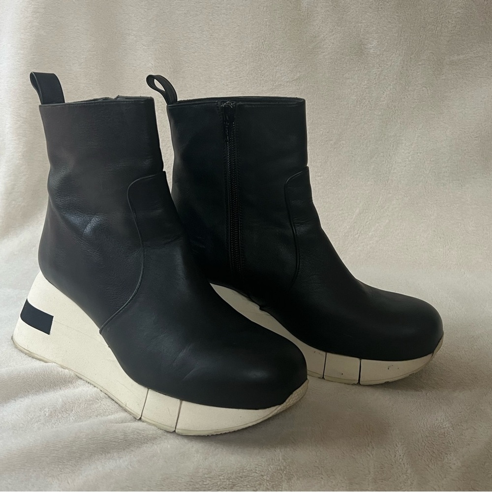 Paloma Barcelo Enif Iris Black Leather Platform Boots from Spain Retail $428